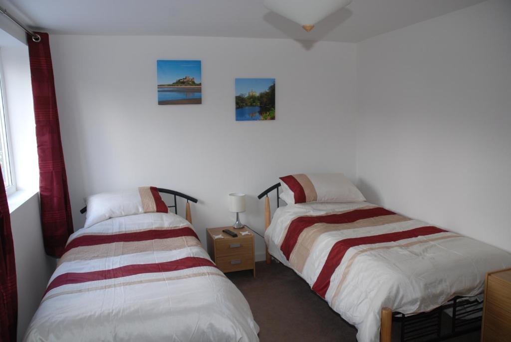 4T4 Bed And Breakfast Алник Номер фото